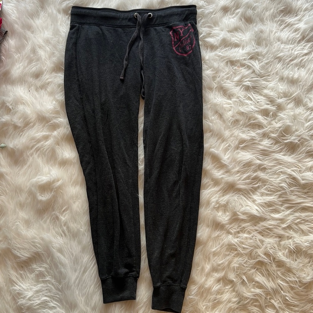 size small/petite, gray, aéropostale sweatpants